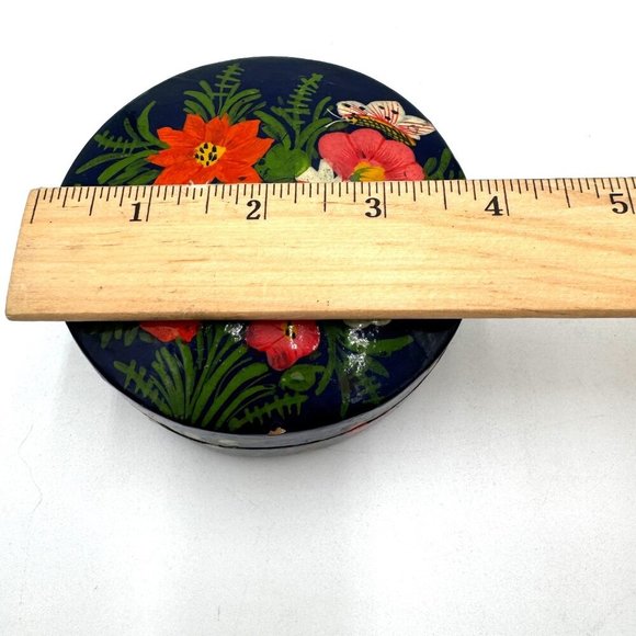 Vintage Papier Mache Trinket Box Hand Painted Lacquered Black Pink Floral circle - Picture 8 of 9